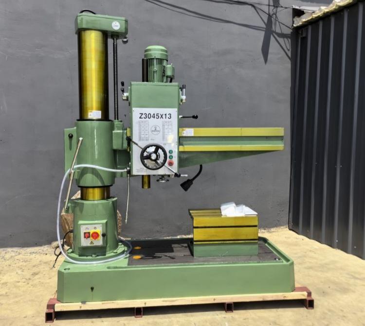 Radial Drilling Machine