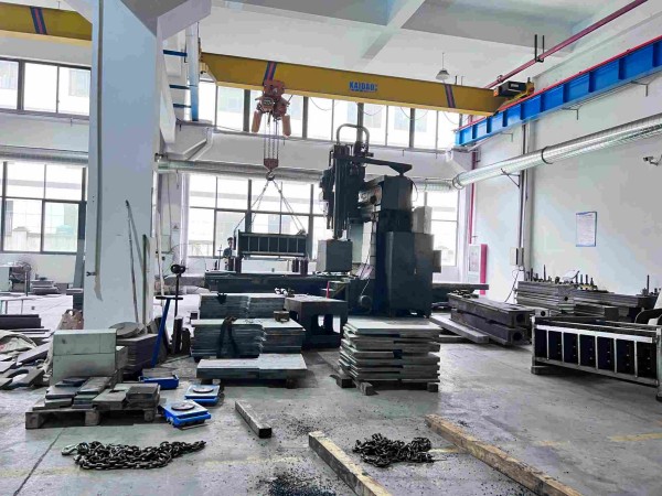 Metal Spinning Machine Metal Spinning Machine