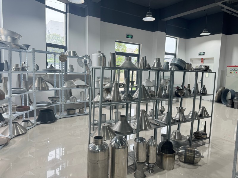 sheet metal spinning machine